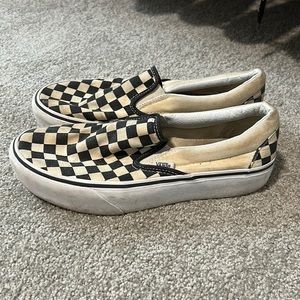 Women’s platform Checkered Vans size 8.5